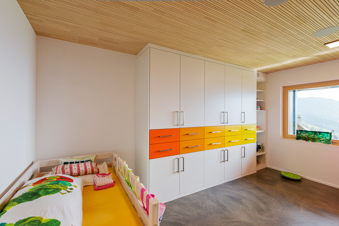 Schränke › Schreinerei Röthlin