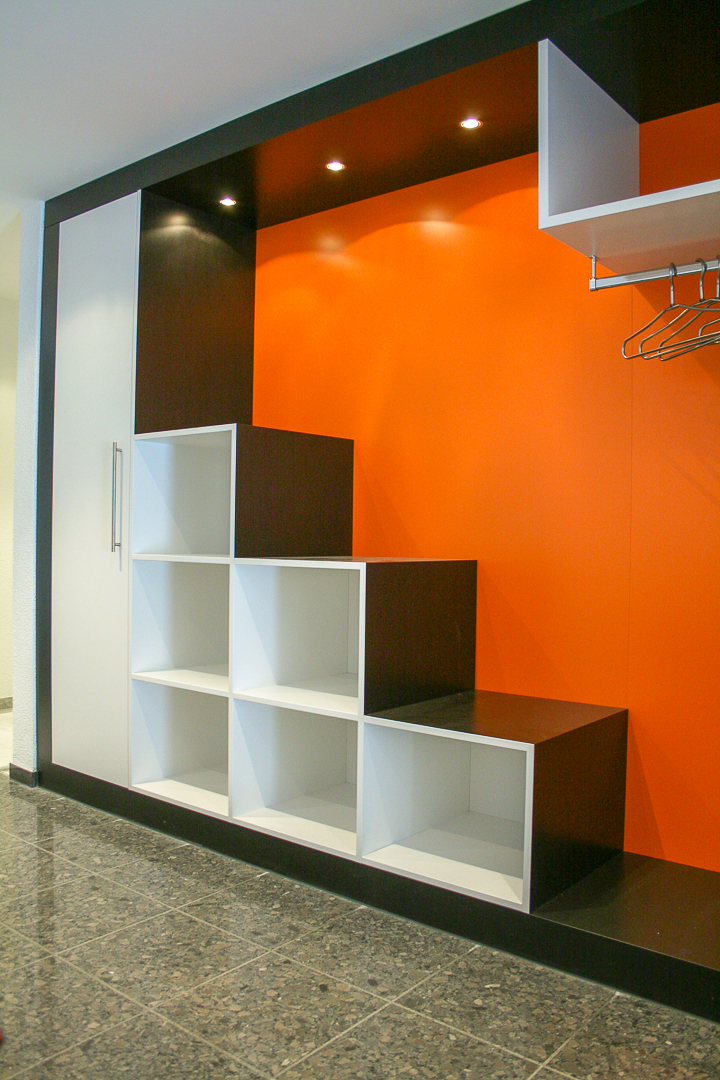 Schränke › Schreinerei Röthlin